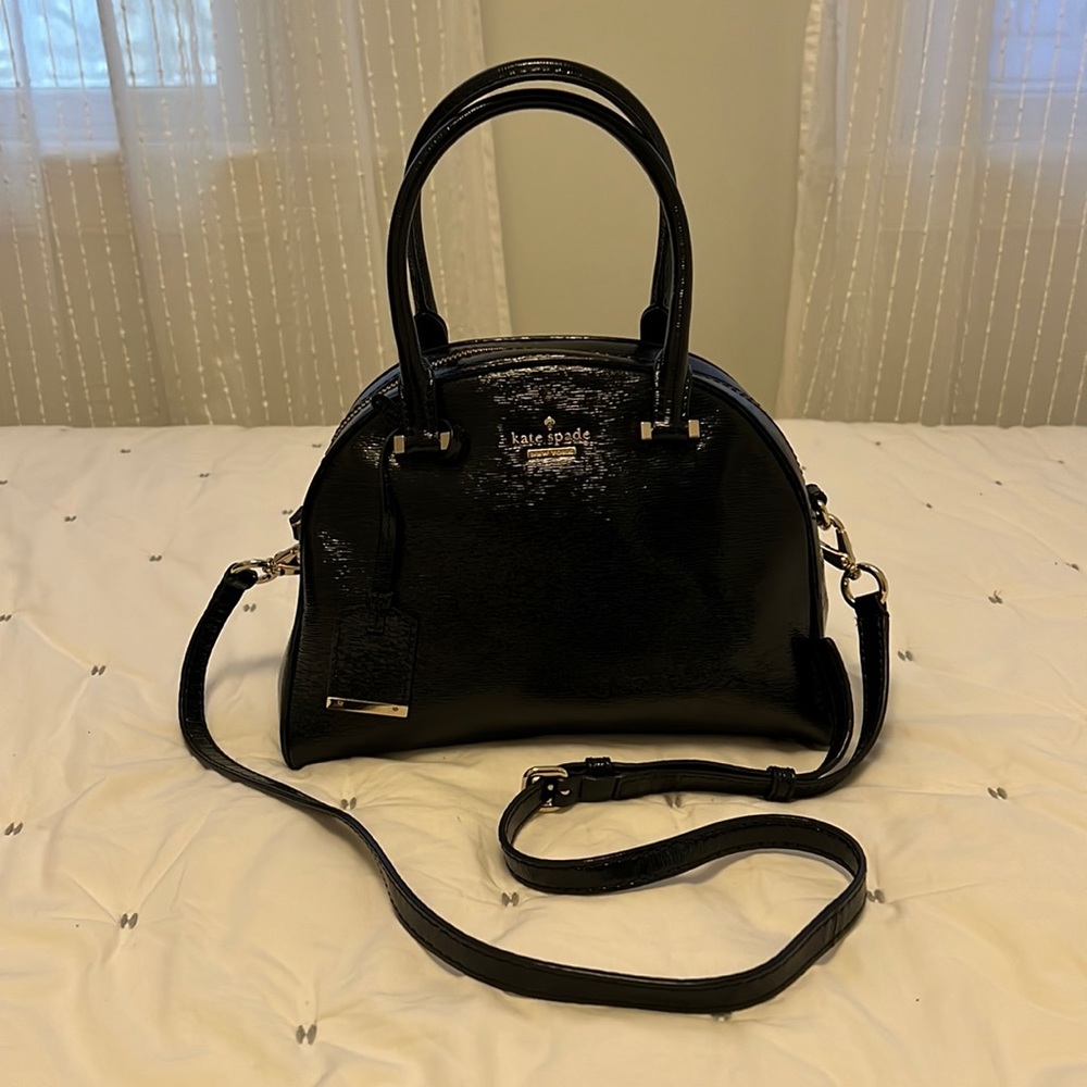 Kate Spade Cedar Street Patent Small Pearl Hand Bag